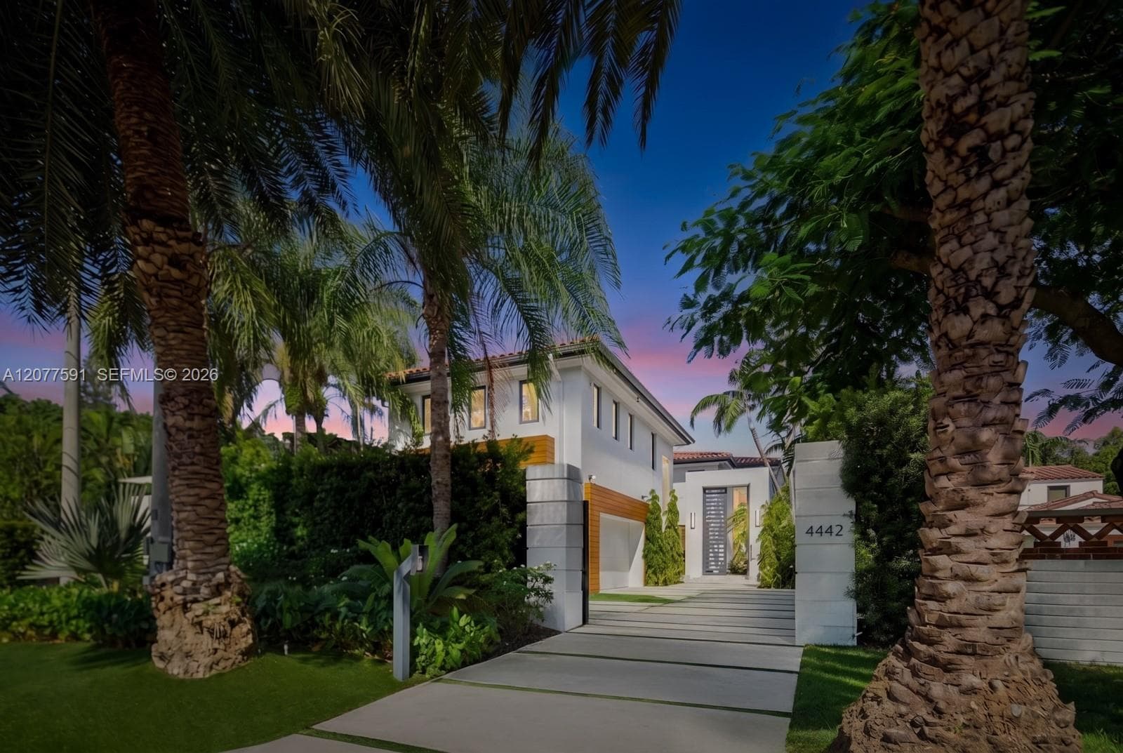 4442 Prairie Ave, Miami Beach, FL 33140 — zdjęcie 2