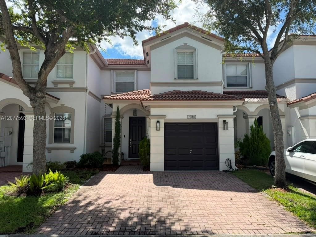 7940 NW 108th Pl, Doral, FL 33178