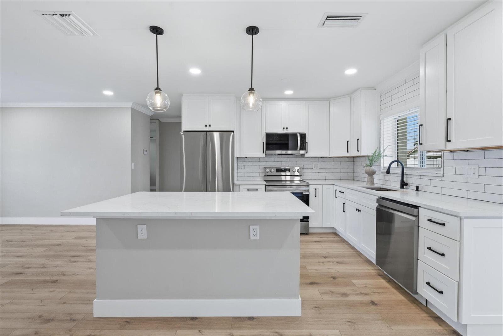 2775 NE 5TH Avenue, Boca Raton, FL 33431 — zdjęcie 4