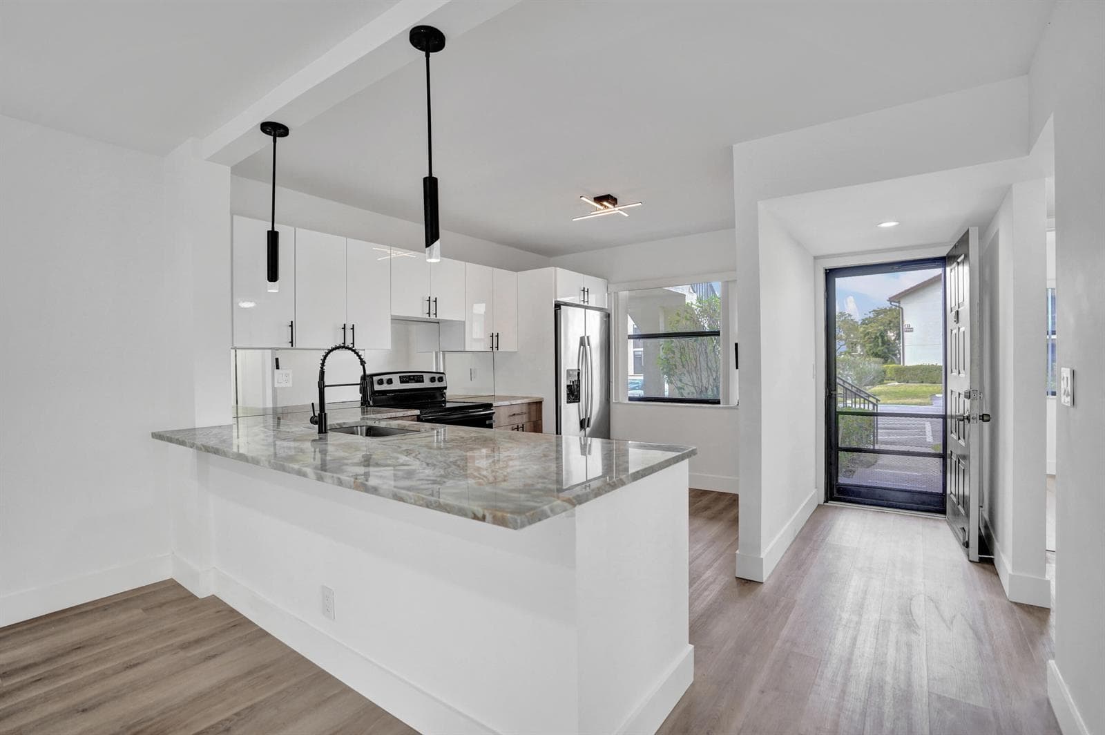 7674 Tahiti Lane # 101, Lake Worth, FL 33467 — zdjęcie 3