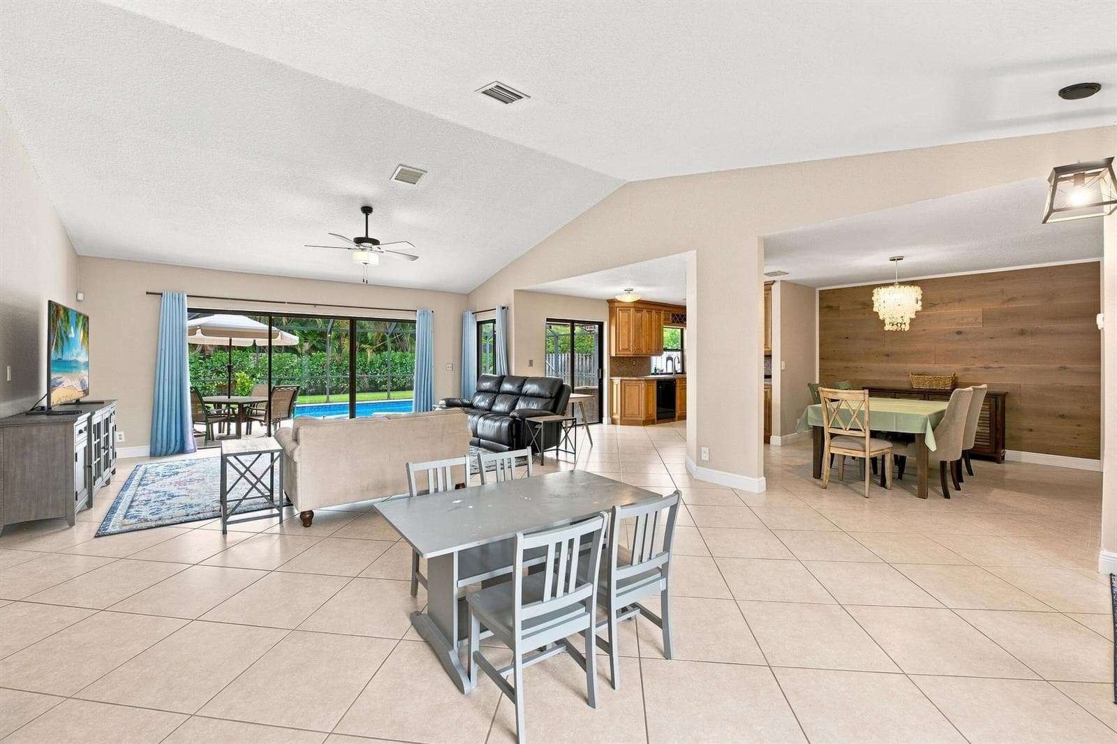 10666 NW 2ND Place, Coral Springs, FL 33071 — zdjęcie 5