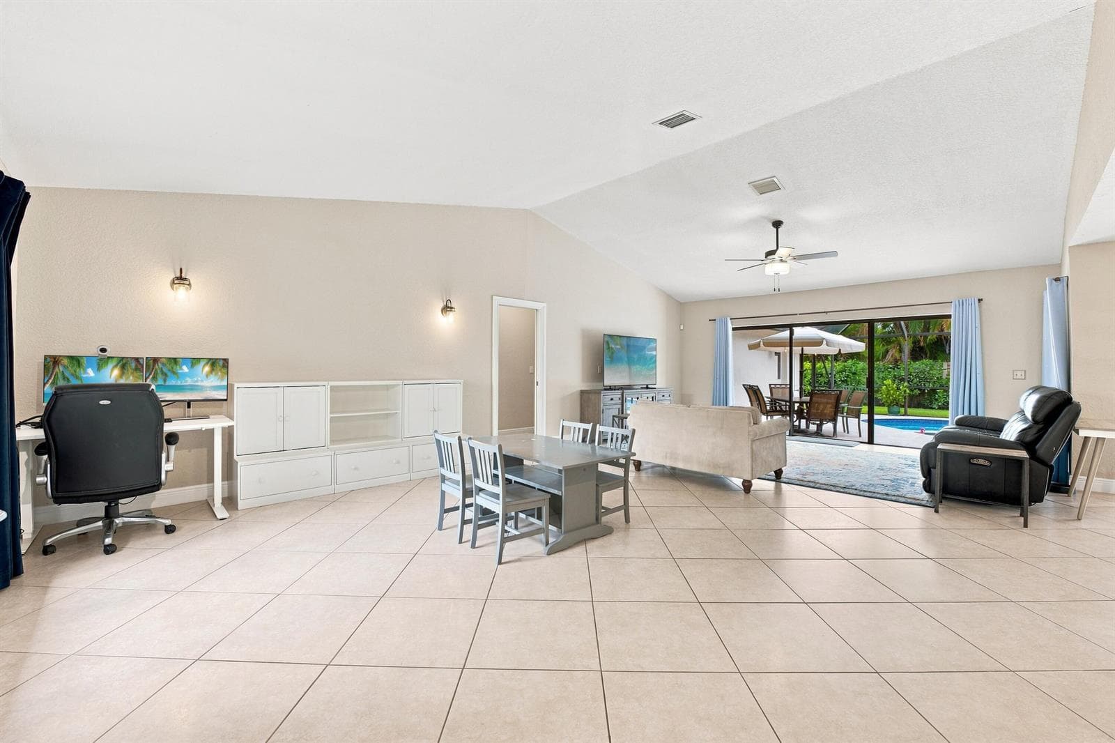 10666 NW 2ND Place, Coral Springs, FL 33071 — zdjęcie 4