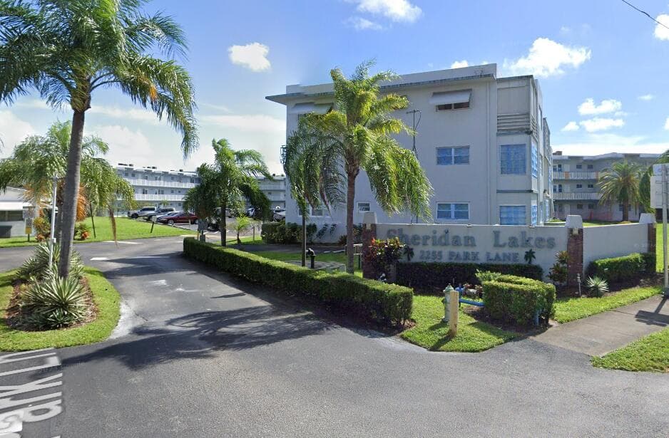 2200 Park Lane # 107, Hollywood, FL 33021