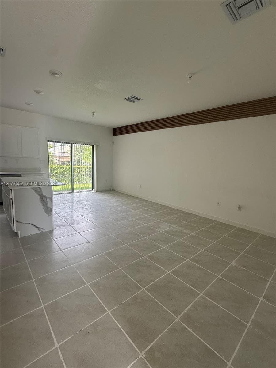 813 SW 11th Ter # 0, Florida City, FL 33034 — zdjęcie 2
