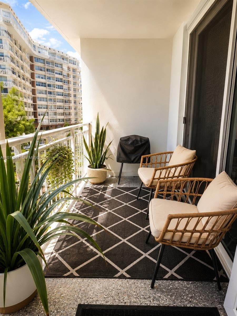 1801 S Ocean Dr # 340, Hallandale Beach, FL 33009 — zdjęcie 3