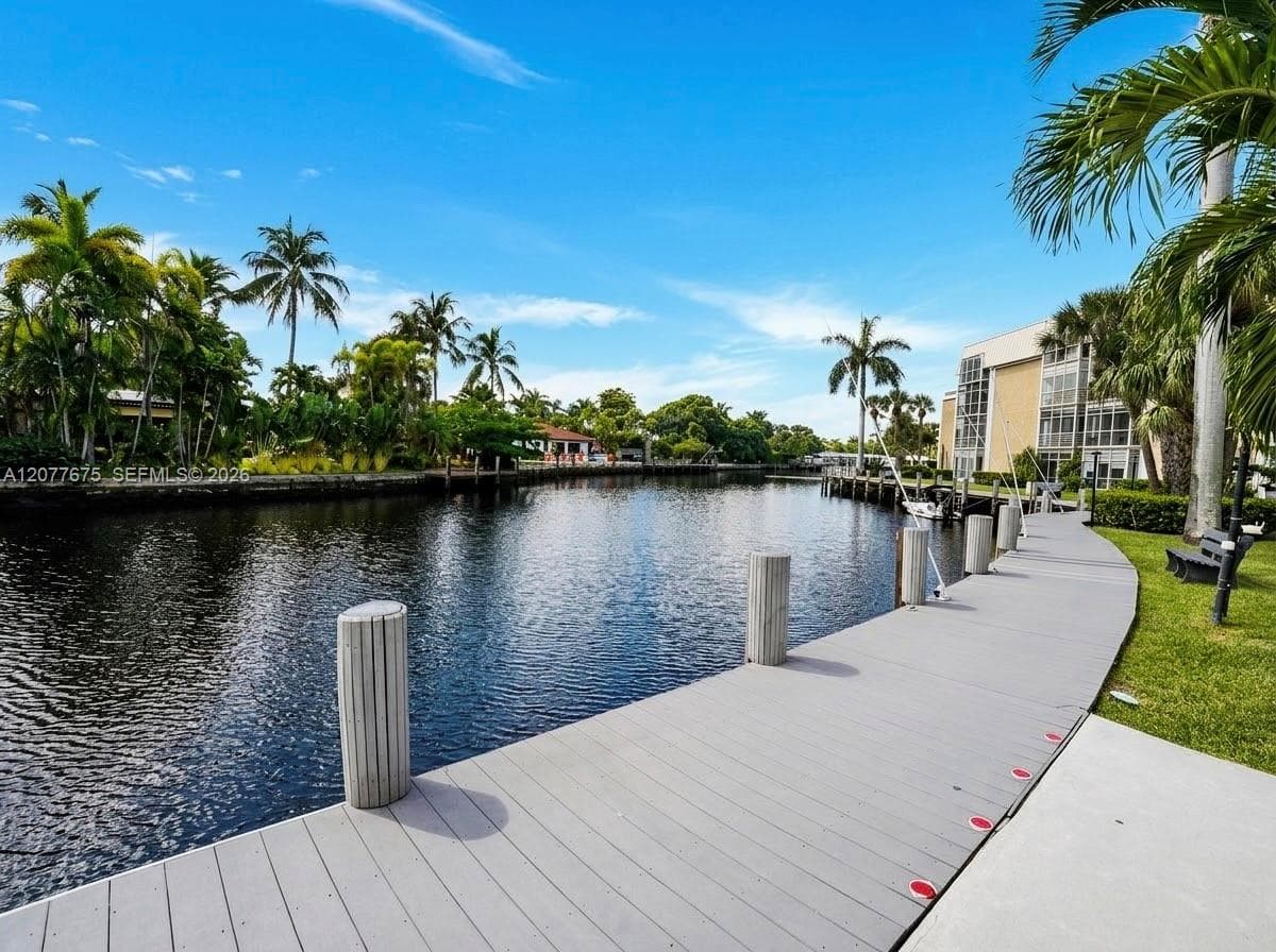 2970 NE 16th Ave # 214, Oakland Park, FL 33334 — zdjęcie 2