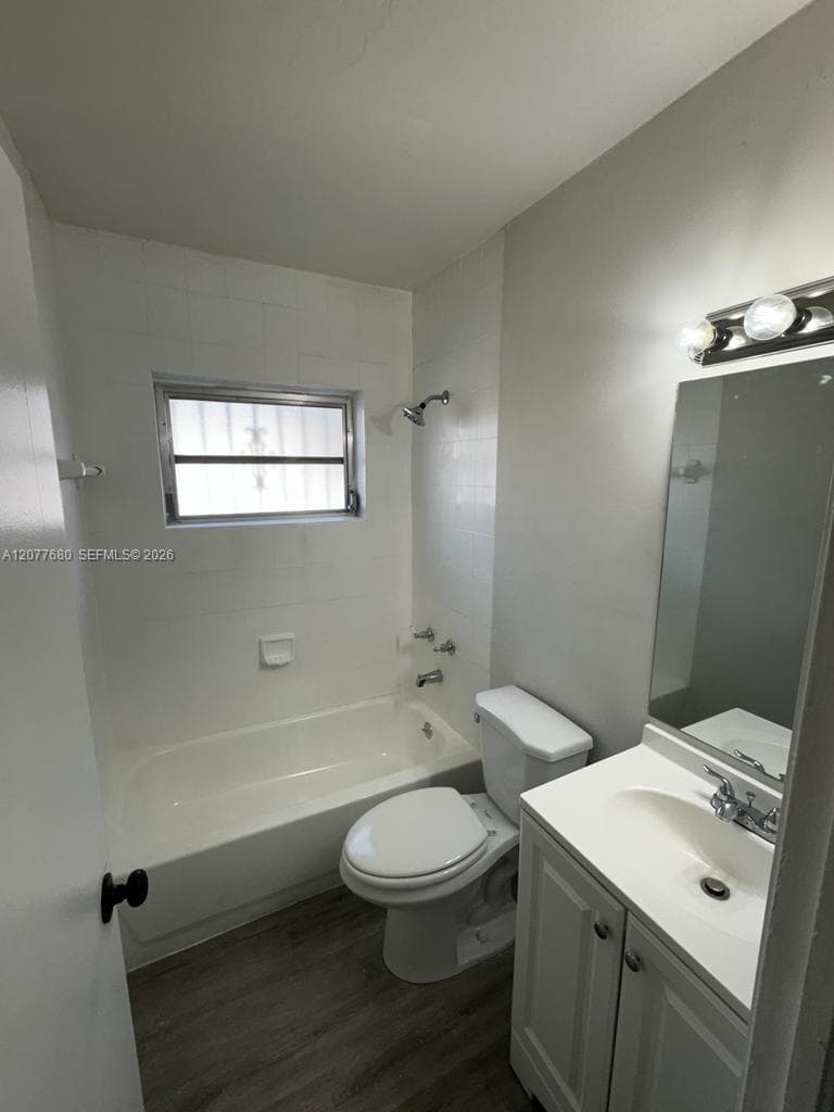 2734 SW 30th Ct # 1, Miami, FL 33133 — zdjęcie 4