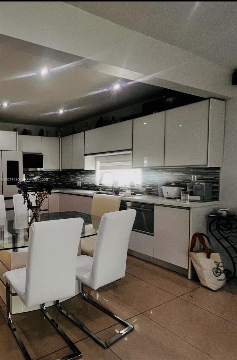 1920 NW 32nd Ave, Miami, FL 33125 — zdjęcie 5