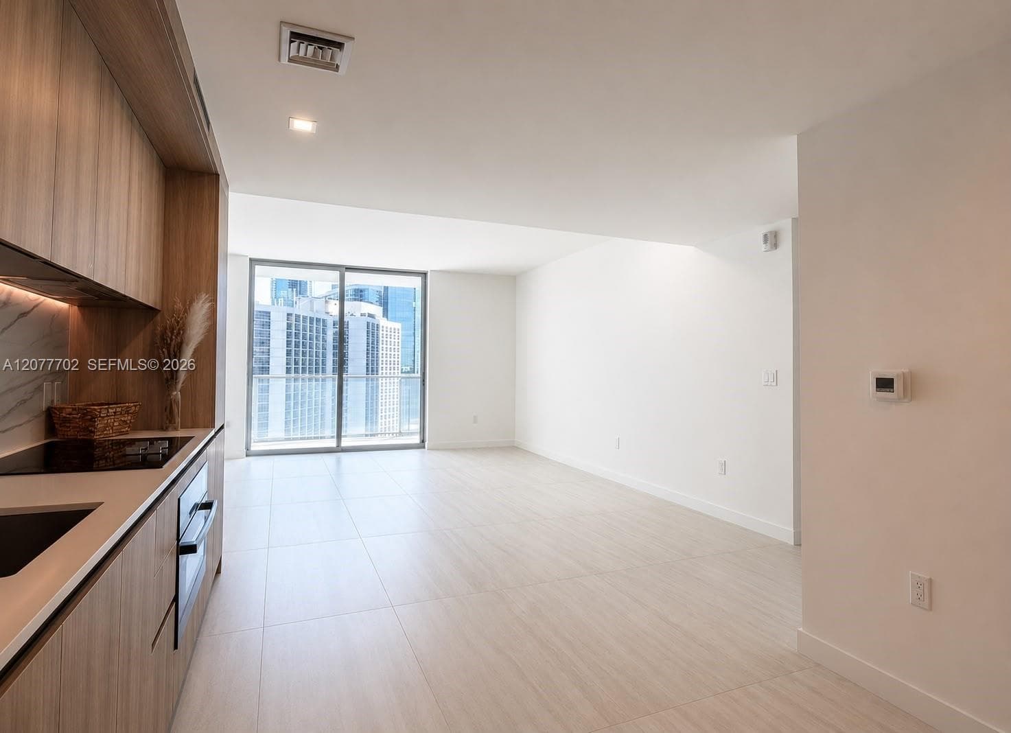 77 SE 5th St # 1903, Miami, FL 33131 — zdjęcie 3