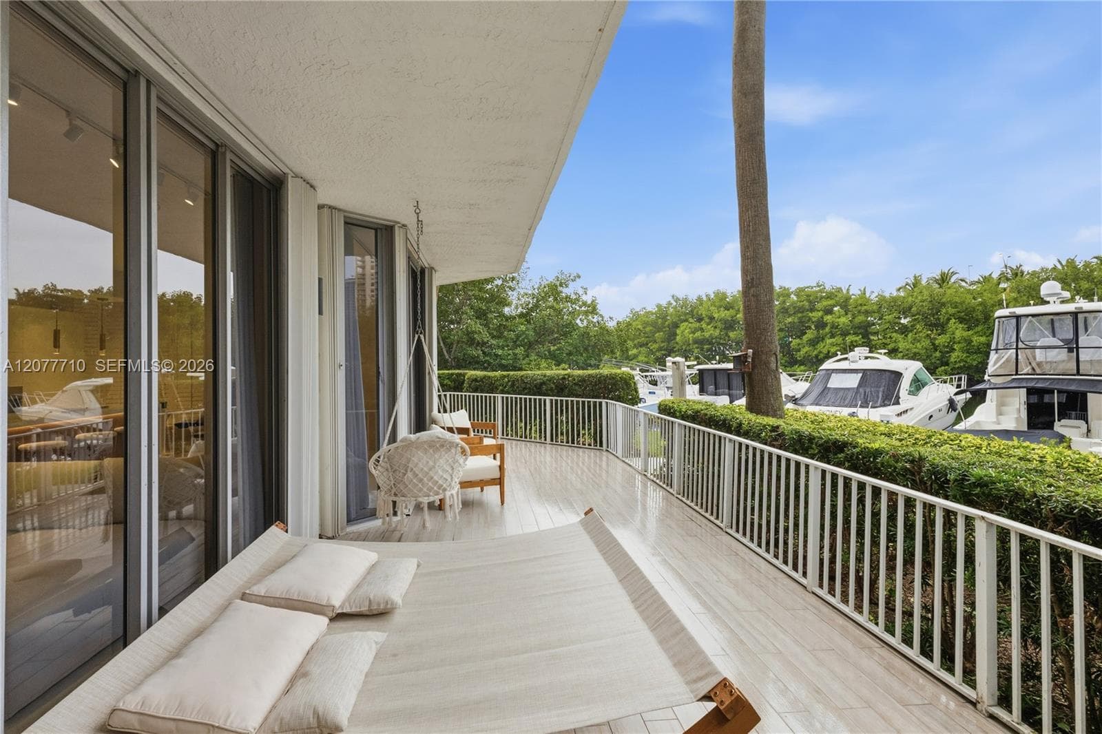 3500 Mystic Pointe Dr # 104, Aventura, FL 33180 — zdjęcie 4