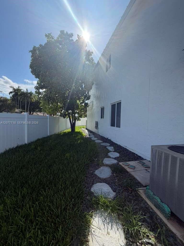1920 NW 182nd Ter, Pembroke Pines, FL 33029 — zdjęcie 2