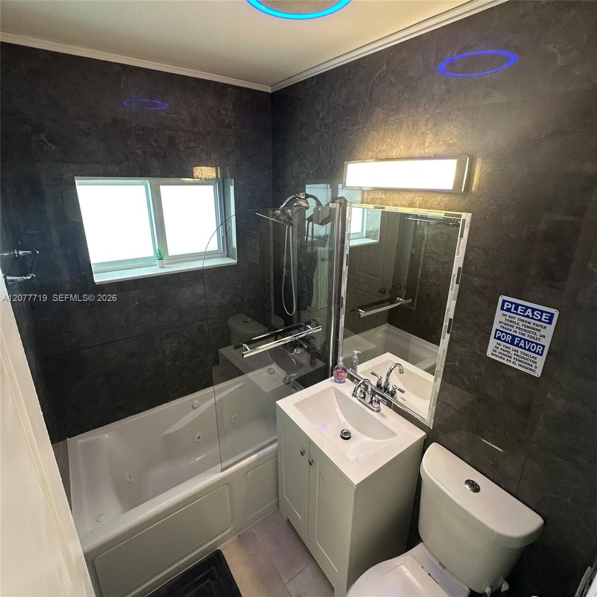 17650 NE 19th Ave, North Miami Beach, FL 33162 — zdjęcie 3