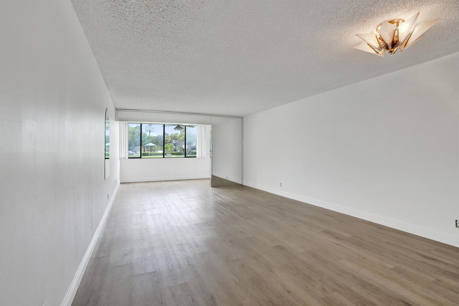 8030 Hampton Boulevard # 106, North Lauderdale, FL 33068 — zdjęcie 2