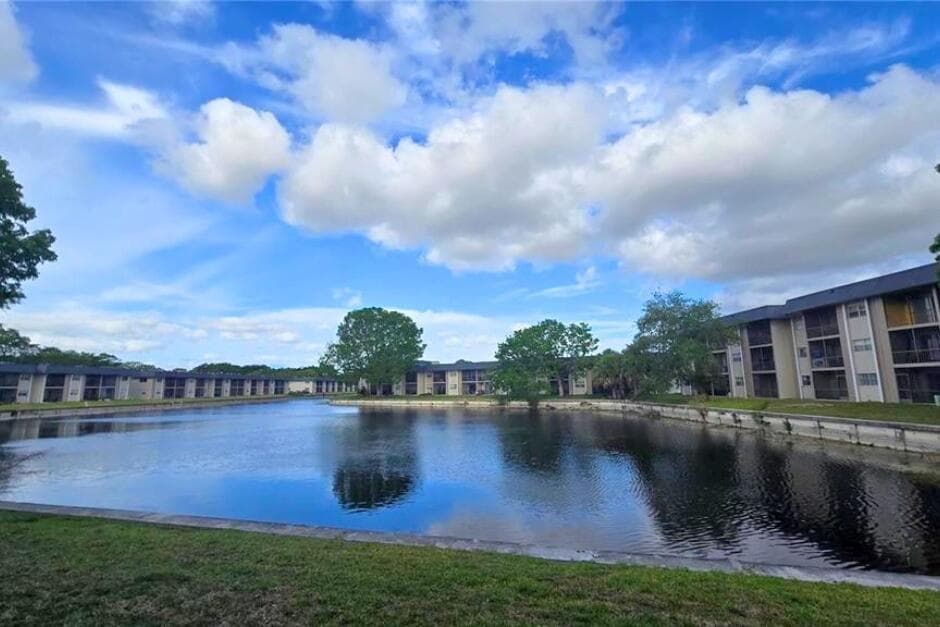 7801 Colony Circle S # 106, Tamarac, FL 33321