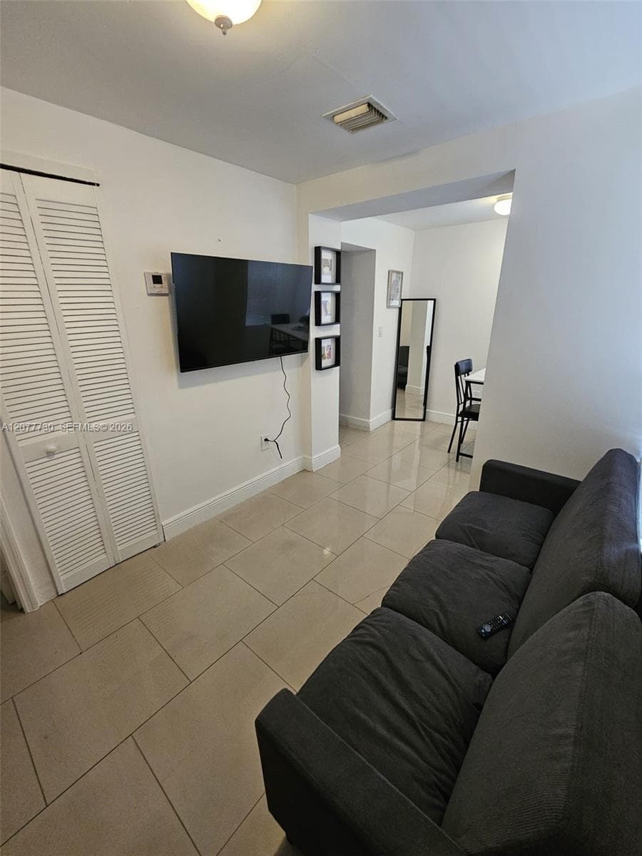6966 Byron Ave # 103, Miami Beach, FL 33141 — zdjęcie 5