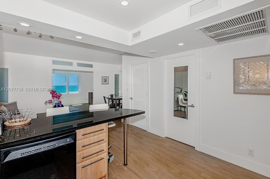 2301 Collins Ave # 1242, Miami Beach, FL 33139 — zdjęcie 2
