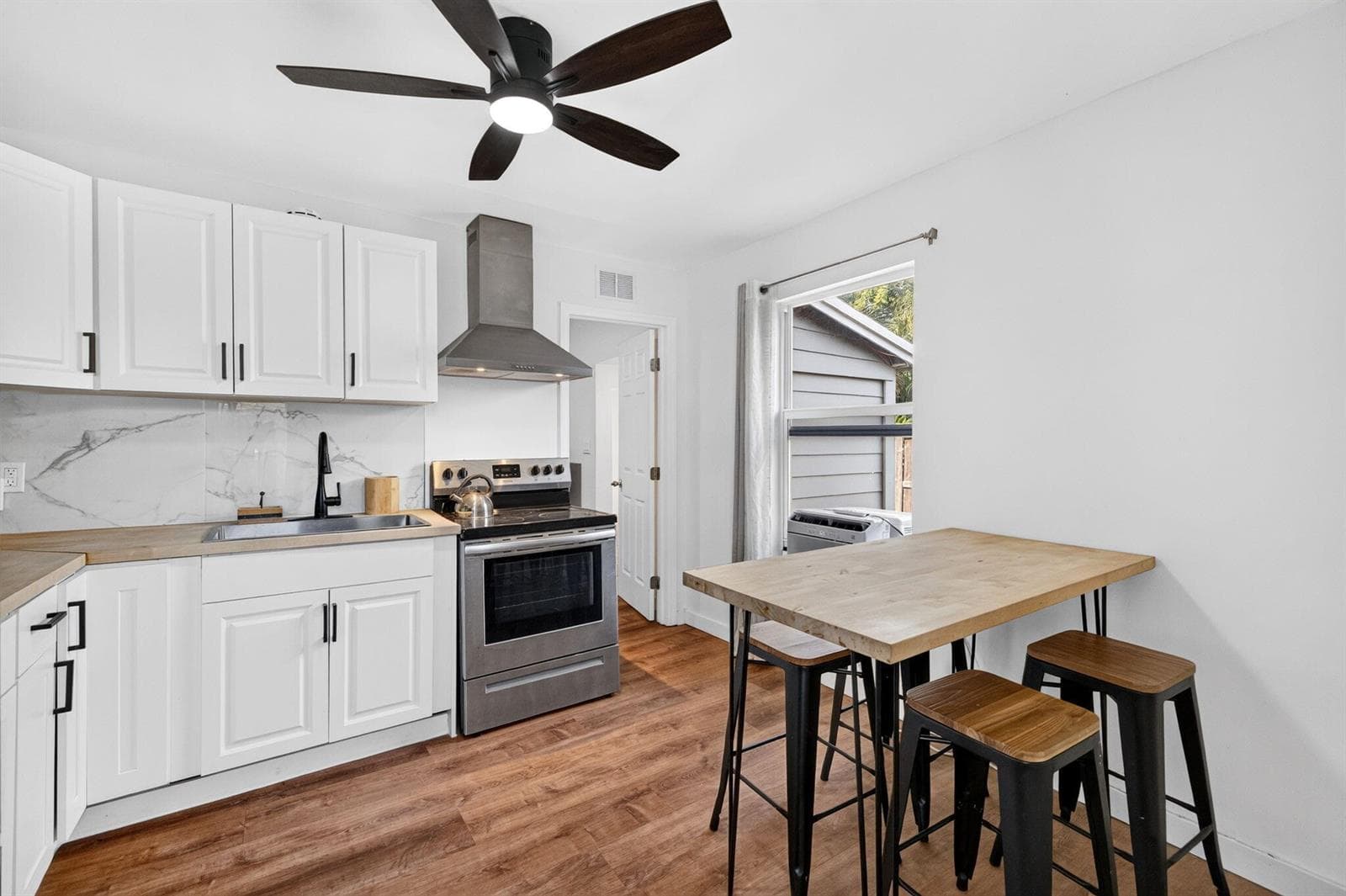 2702 NE 9TH Avenue # 1/2, Wilton Manors, FL 33334 — zdjęcie 5