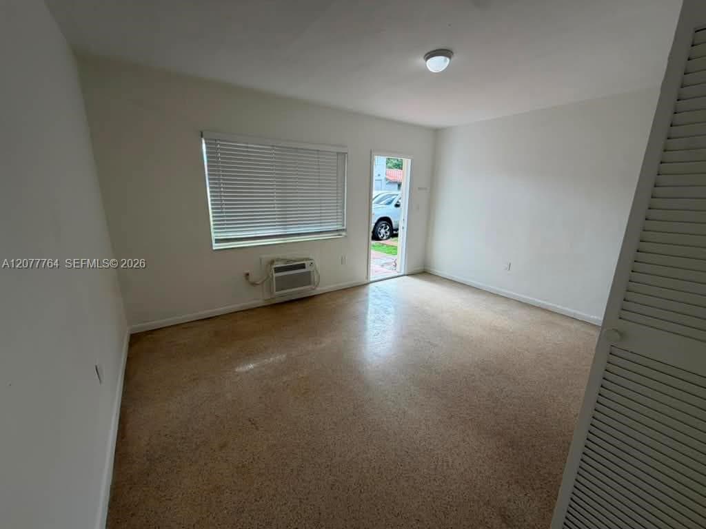 2465 W Flagler St # 6, Miami, FL 33135 — zdjęcie 5