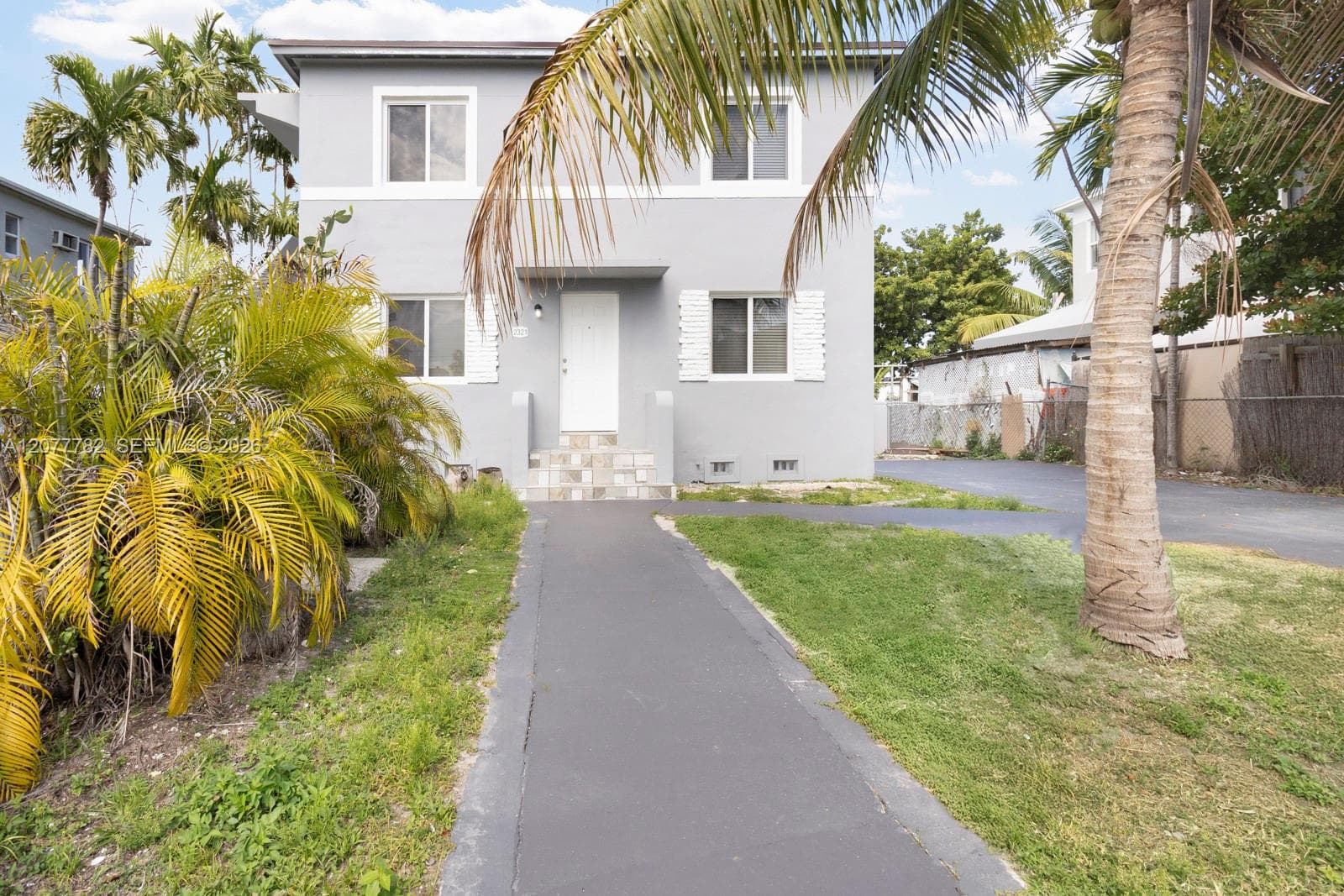 2323 NW 15th St # 2, Miami, FL 33125 — zdjęcie 3