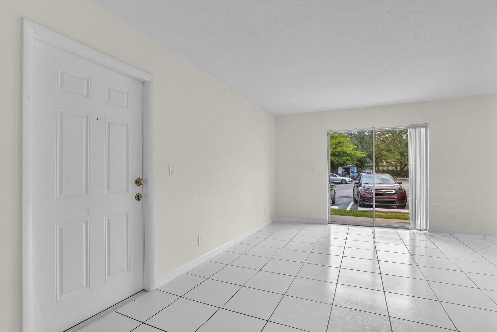 1854 Abbey Road # 101, West Palm Beach, FL 33415 — zdjęcie 2