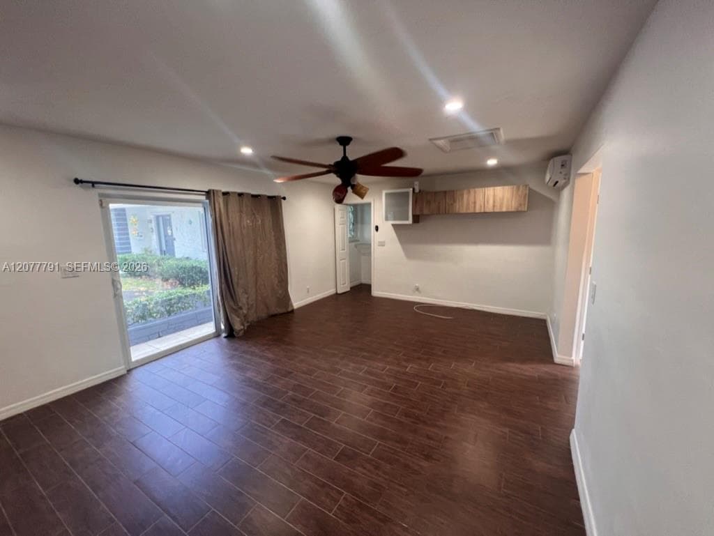 4912 Van Buren St # B, Hollywood, FL 33021