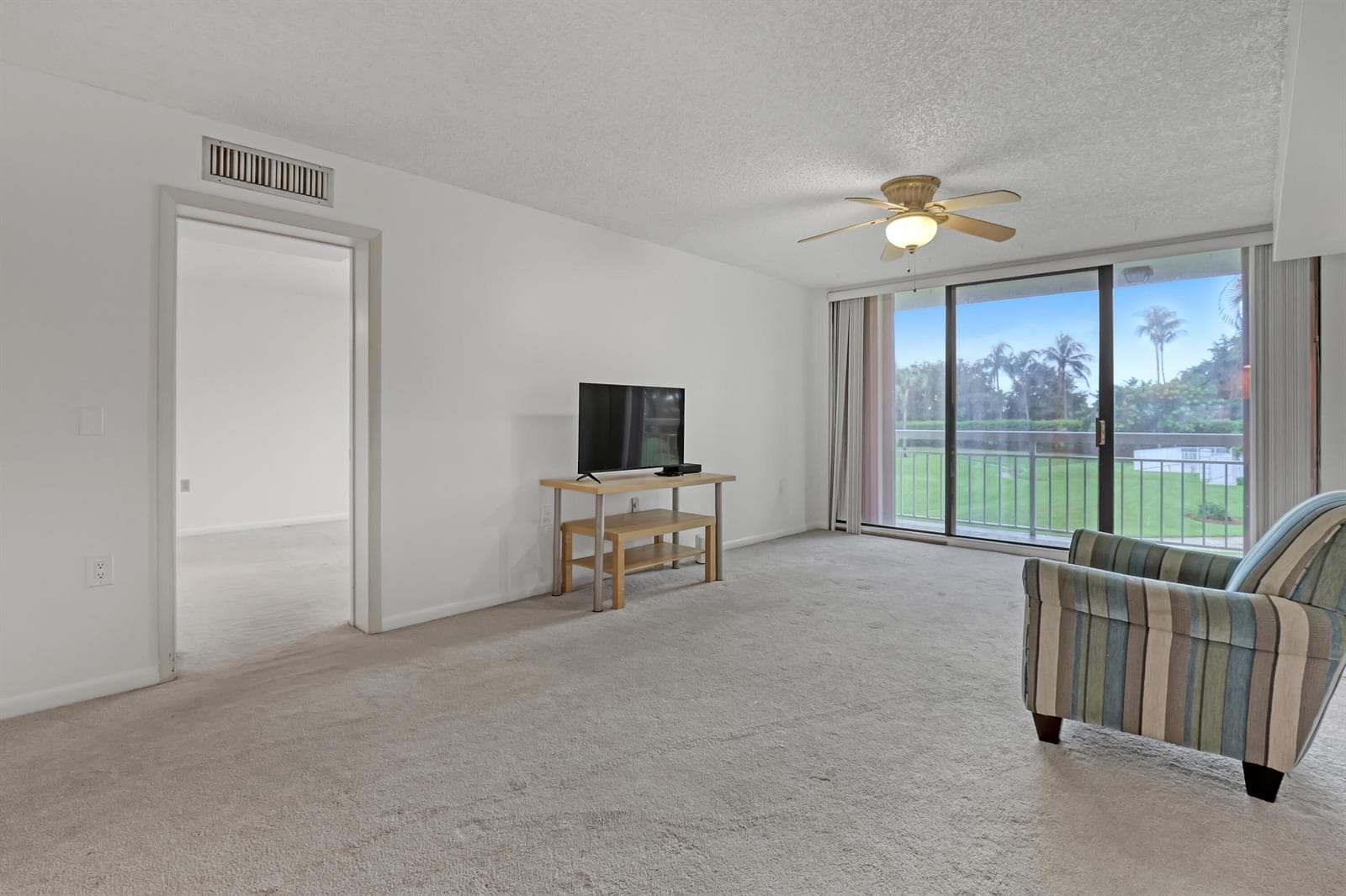 2621 Village Boulevard # 203, West Palm Beach, FL 33409 — zdjęcie 2