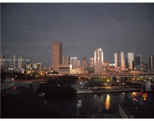 10 SW South River Dr # 801, Miami, FL 33130 — zdjęcie 3