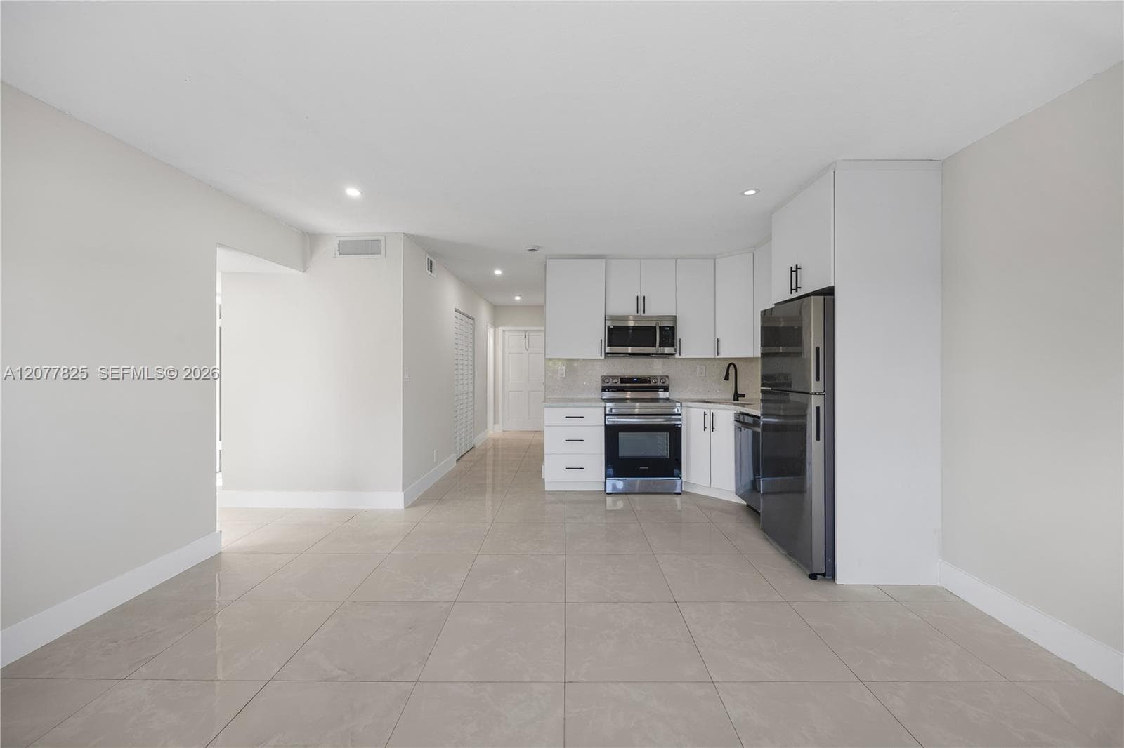 5420 Hollywood Blvd # 209, Hollywood, FL 33021