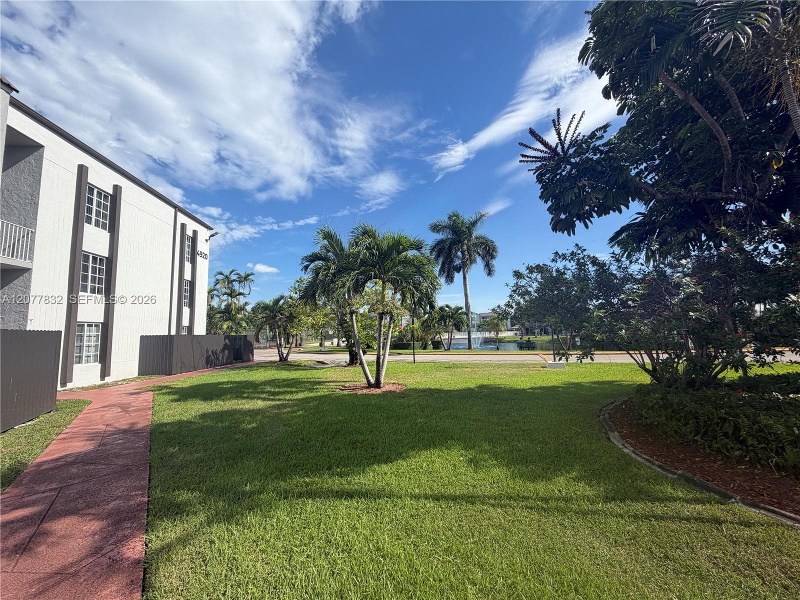4920 NW 79th Ave # 313, Doral, FL 33166 — zdjęcie 2