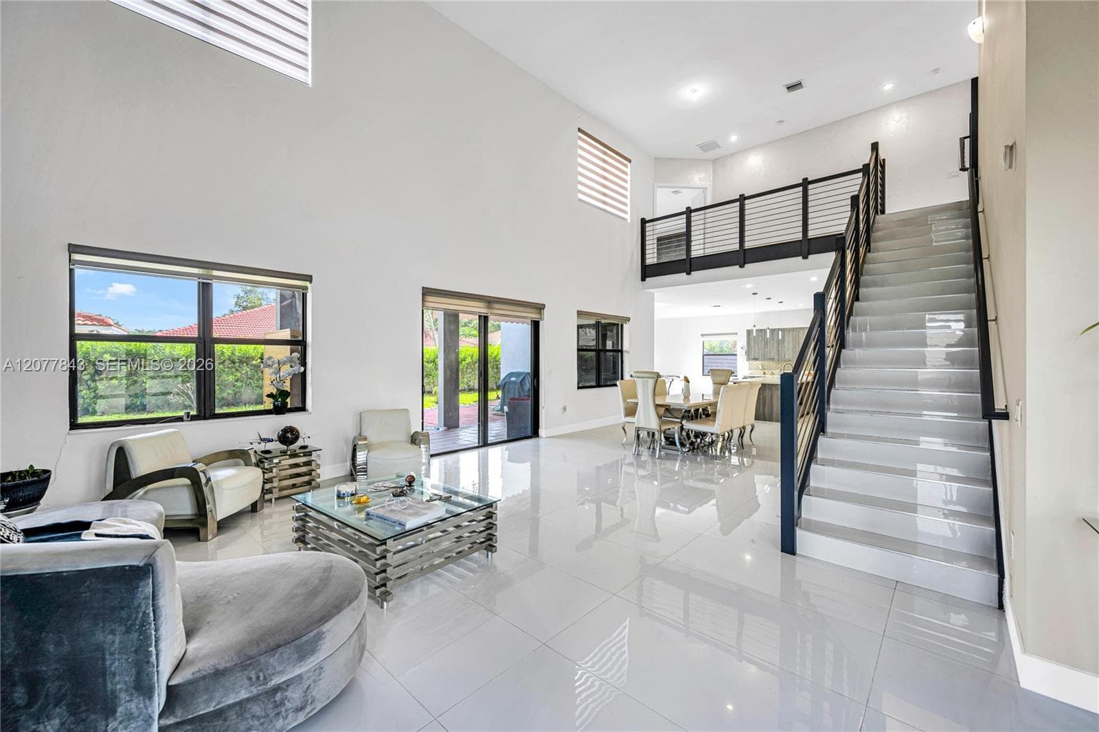 9121 NW 161st Ter, Miami Lakes, FL 33018 — zdjęcie 4