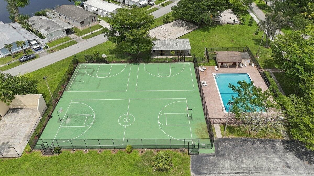 21671 S HERITAGE Circle, Pembroke Pines, FL 33029 — zdjęcie 5