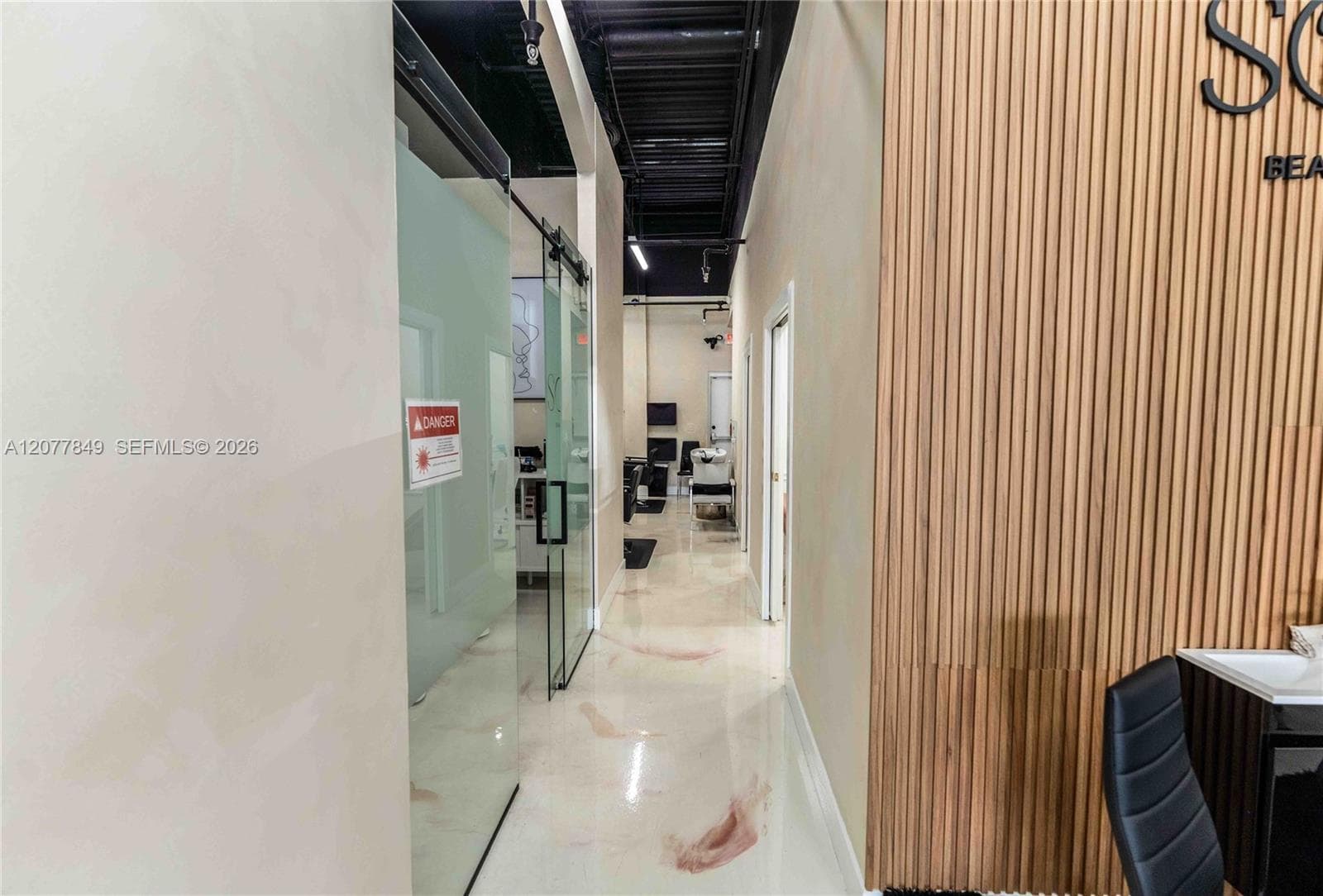 3595 W 20th Ave, Hialeah, FL 33012 — zdjęcie 3