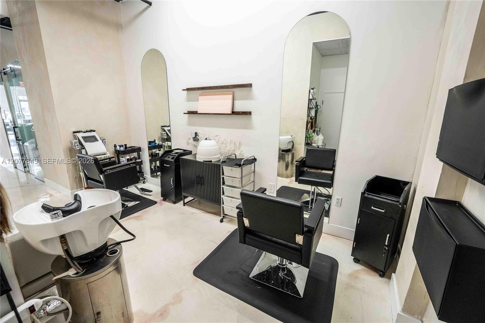 3595 W 20th Ave, Hialeah, FL 33012 — zdjęcie 4