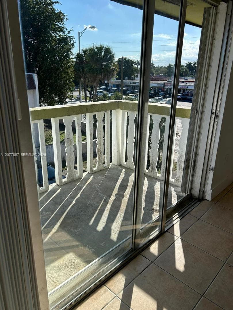 15201 NE 6th Ave # C302, Miami, FL 33162 — zdjęcie 3