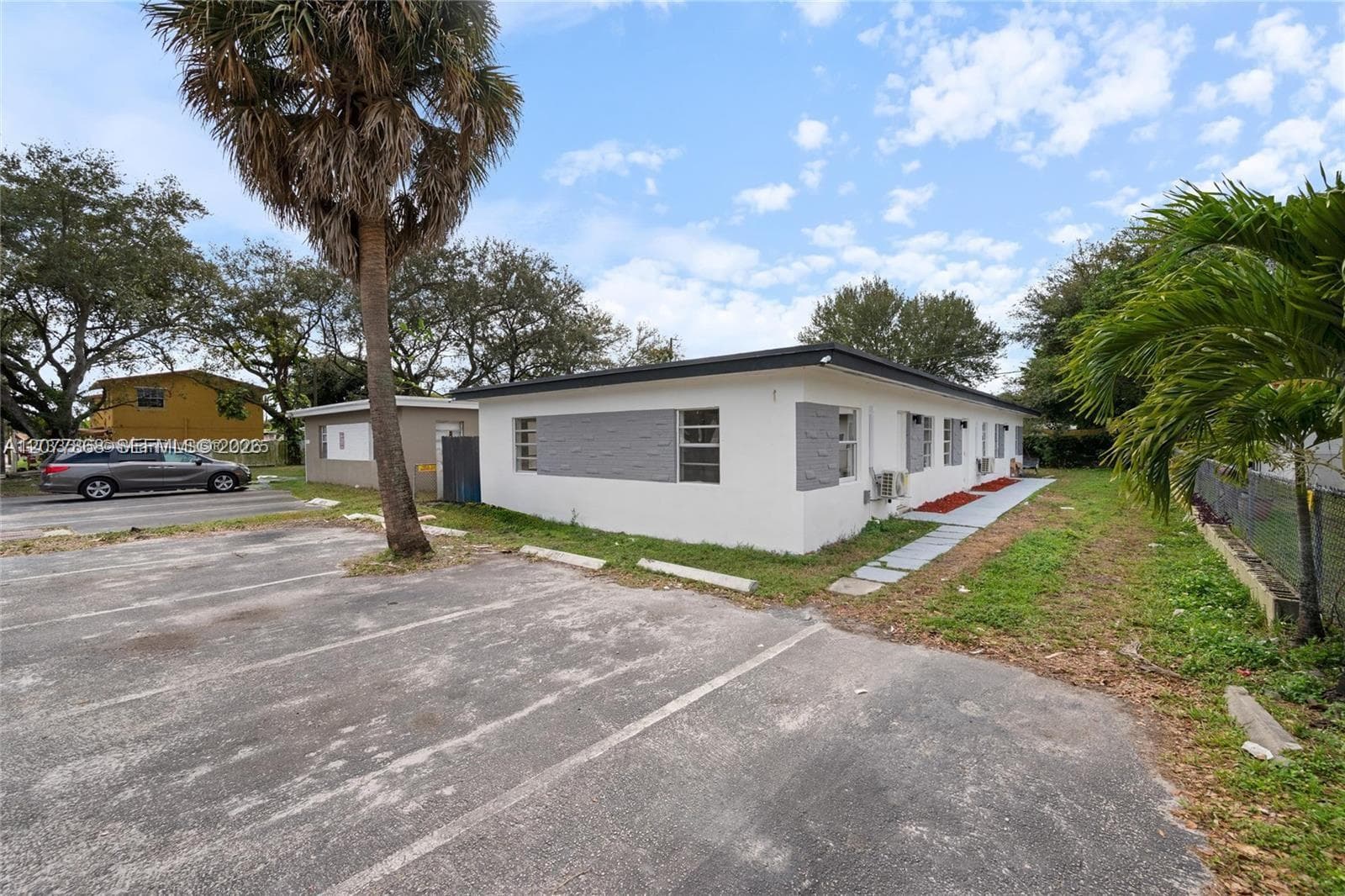 417 NW 15th Ave, Fort Lauderdale, FL 33311 — zdjęcie 2