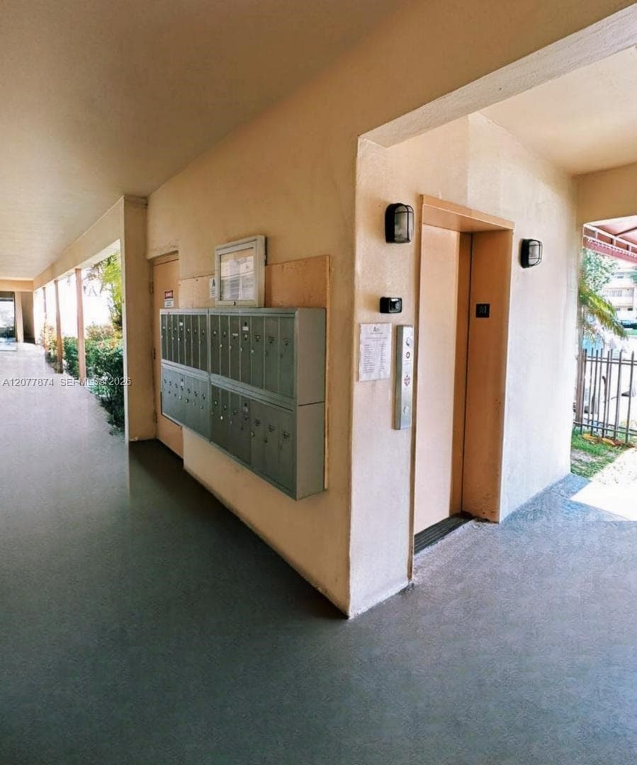 1885 NE 121st St # 16, North Miami, FL 33181 — zdjęcie 5