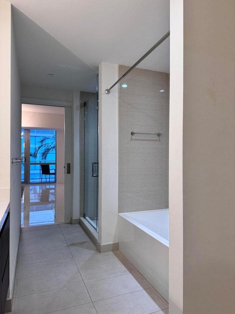 851 NE 1ST Avenue # 201, Miami, FL 33132 — zdjęcie 4