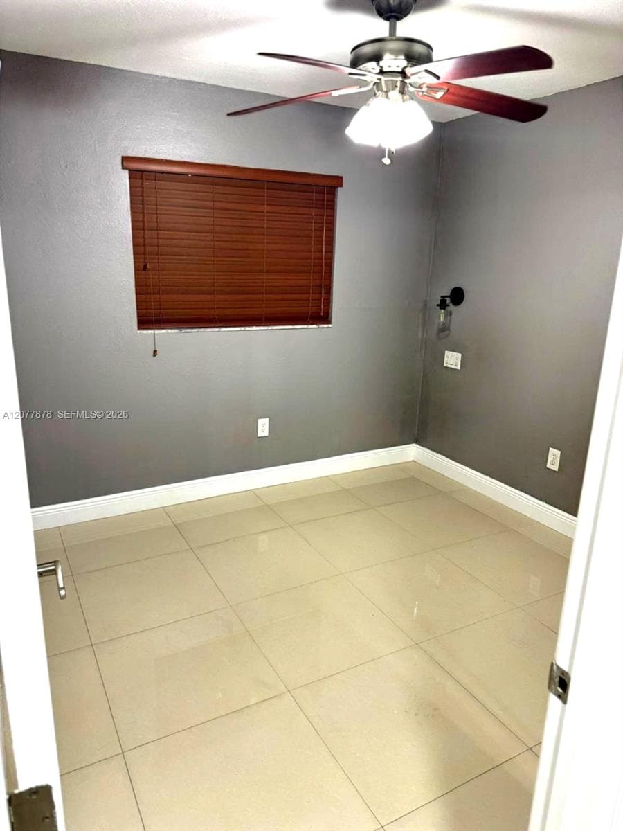 5461 W 24th Ave # 25, Hialeah, FL 33016 — zdjęcie 3