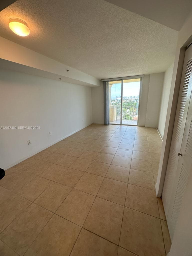 215 SW 42nd Ave # PH11, Miami, FL 33134 — zdjęcie 2