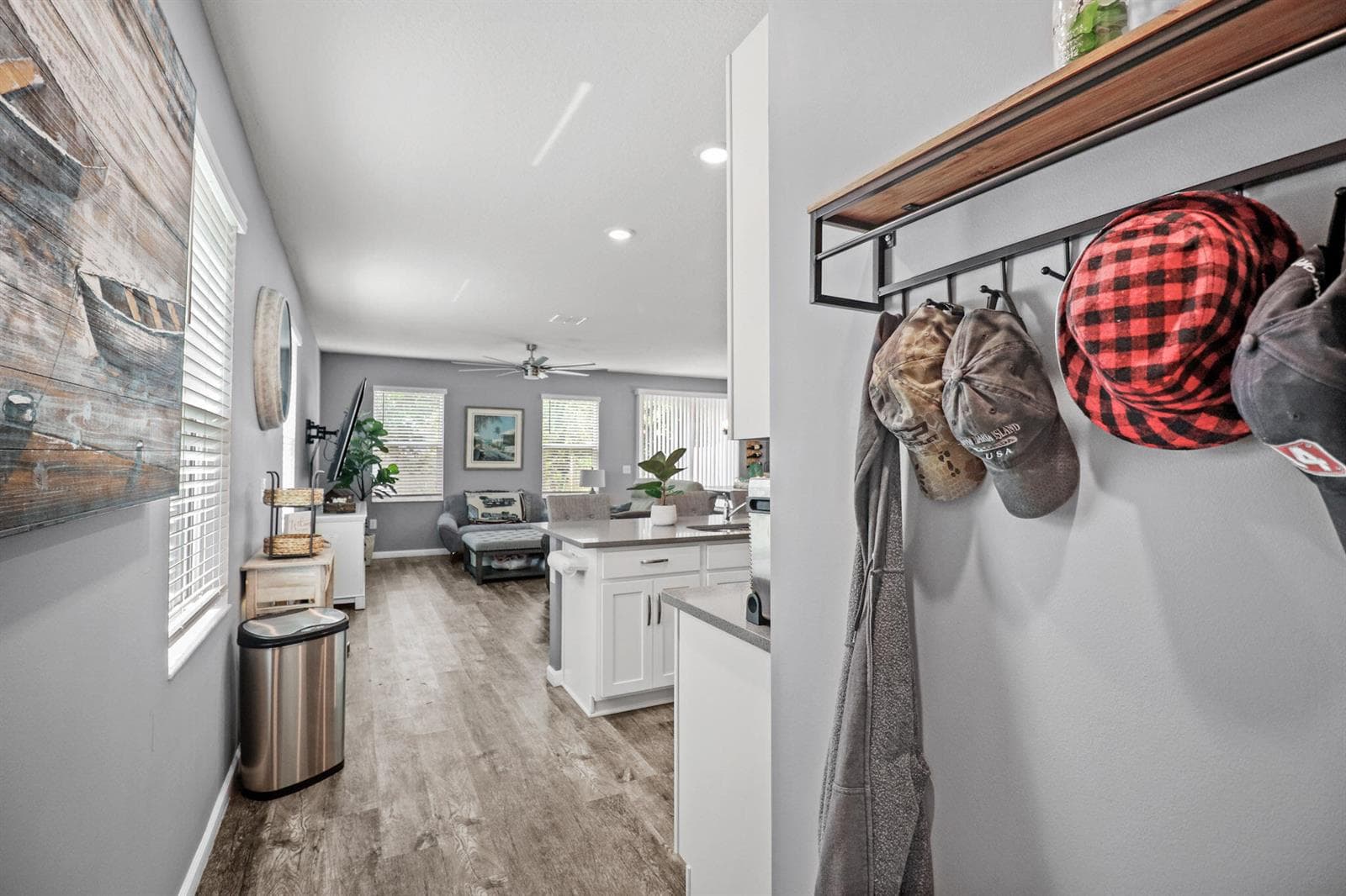 384 SE Sea Hunt Way, Stuart, FL 34994 — zdjęcie 5