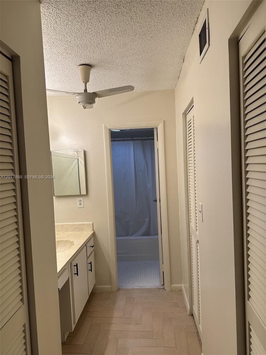 6061 N Falls Cir Dr # 106, Lauderhill, FL 33319 — zdjęcie 2