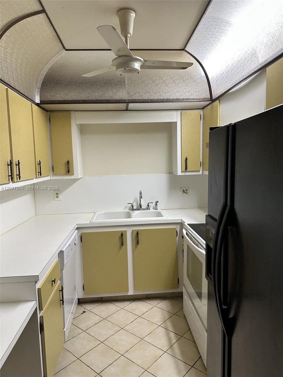 6061 N Falls Cir Dr # 106, Lauderhill, FL 33319