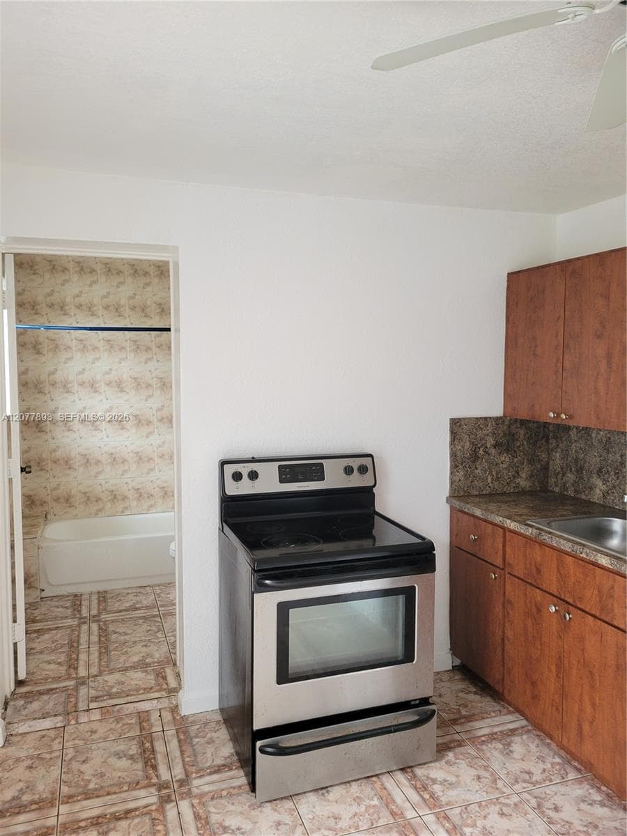 14815 NE 8th Ct # 1, Miami, FL 33161 — zdjęcie 5