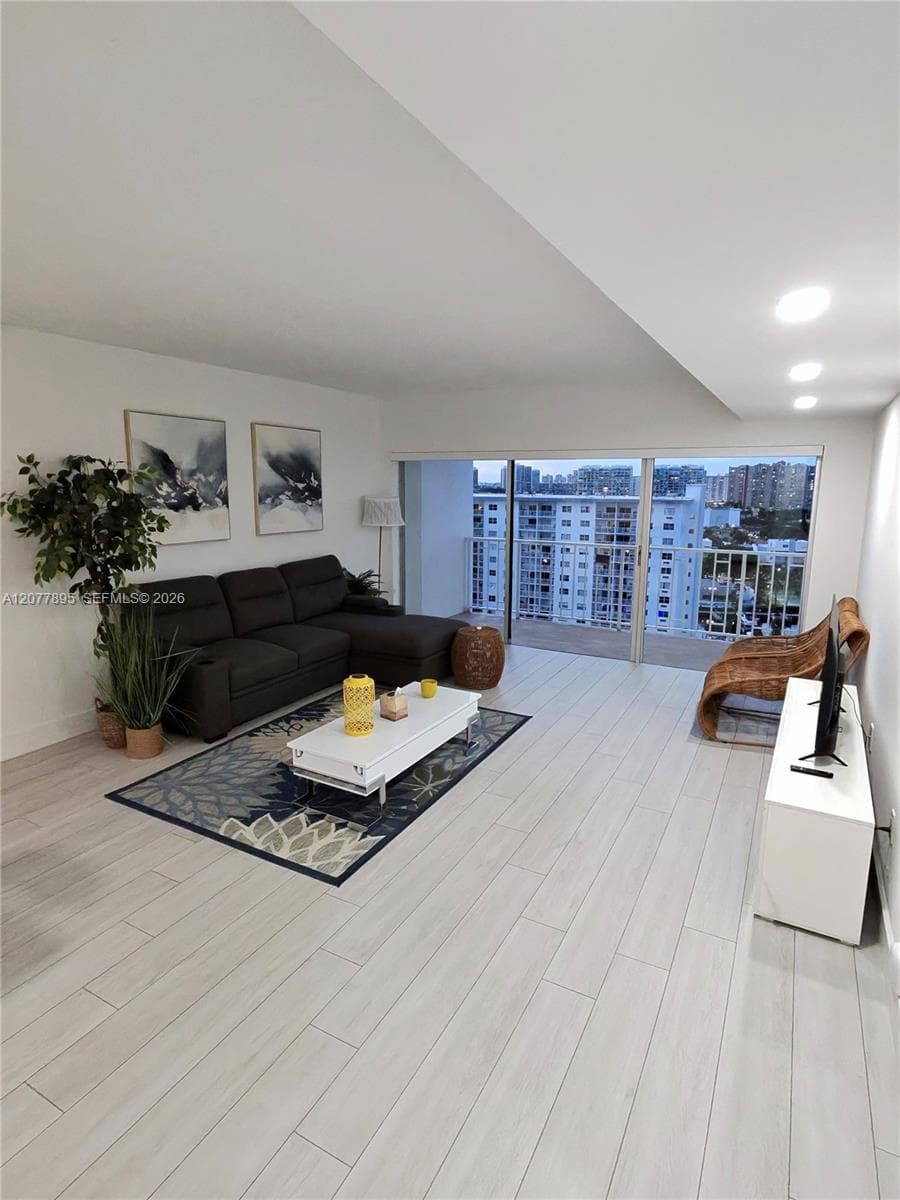 500 Bayview Dr # 1723, Sunny Isles Beach, FL 33160 — zdjęcie 3