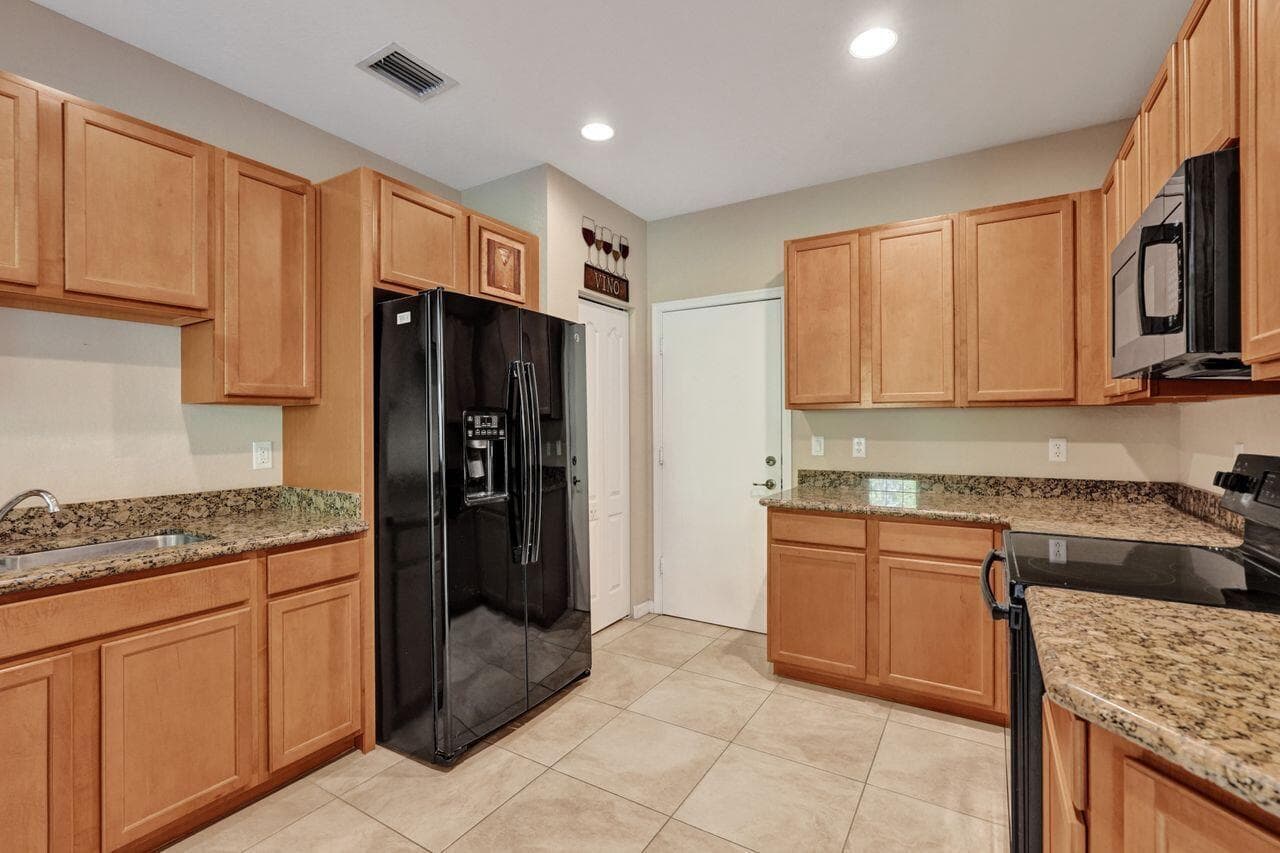 4603 Cohune Palm Court, FL 33463 — zdjęcie 3