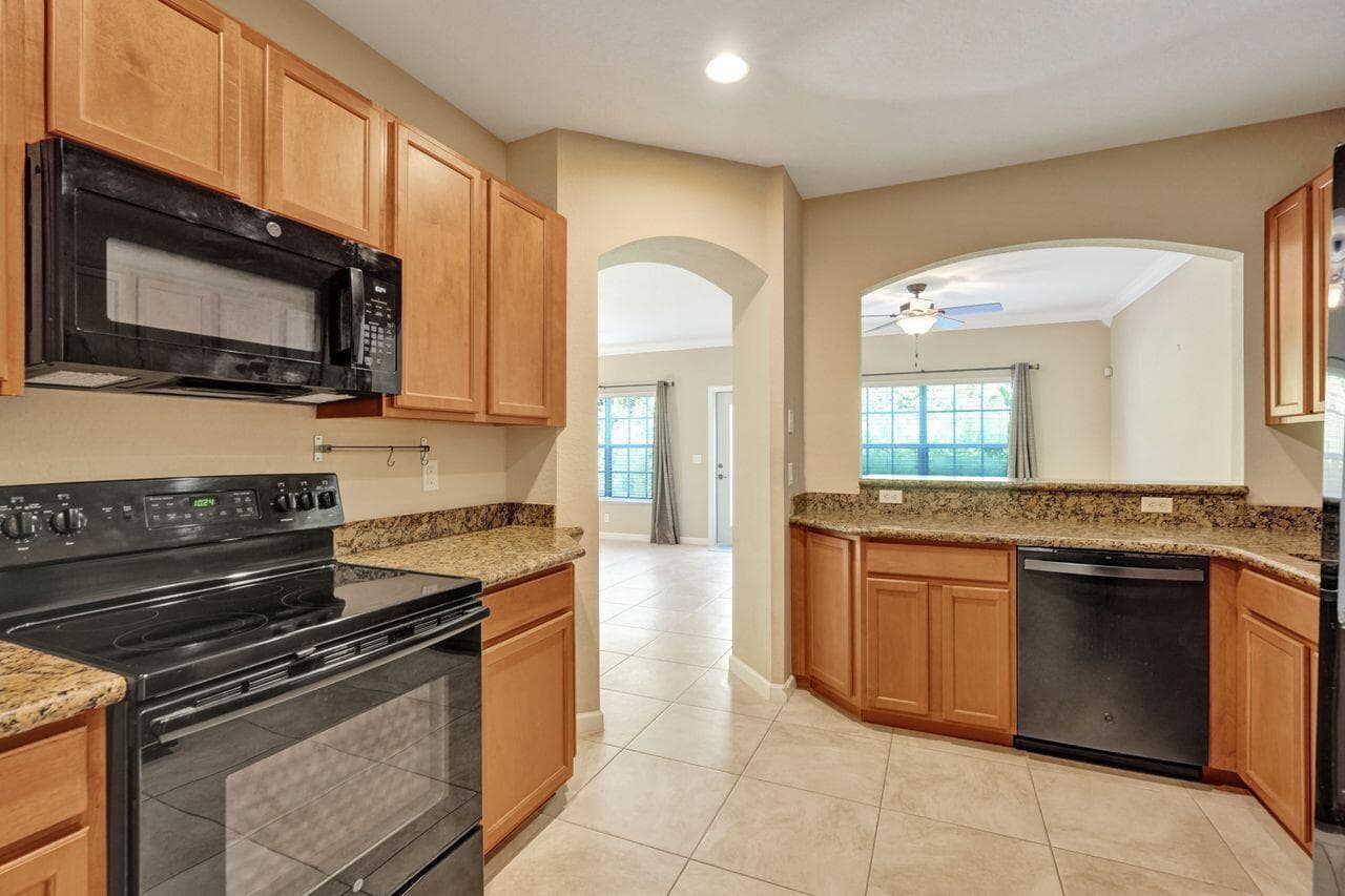 4603 Cohune Palm Court, FL 33463 — zdjęcie 4