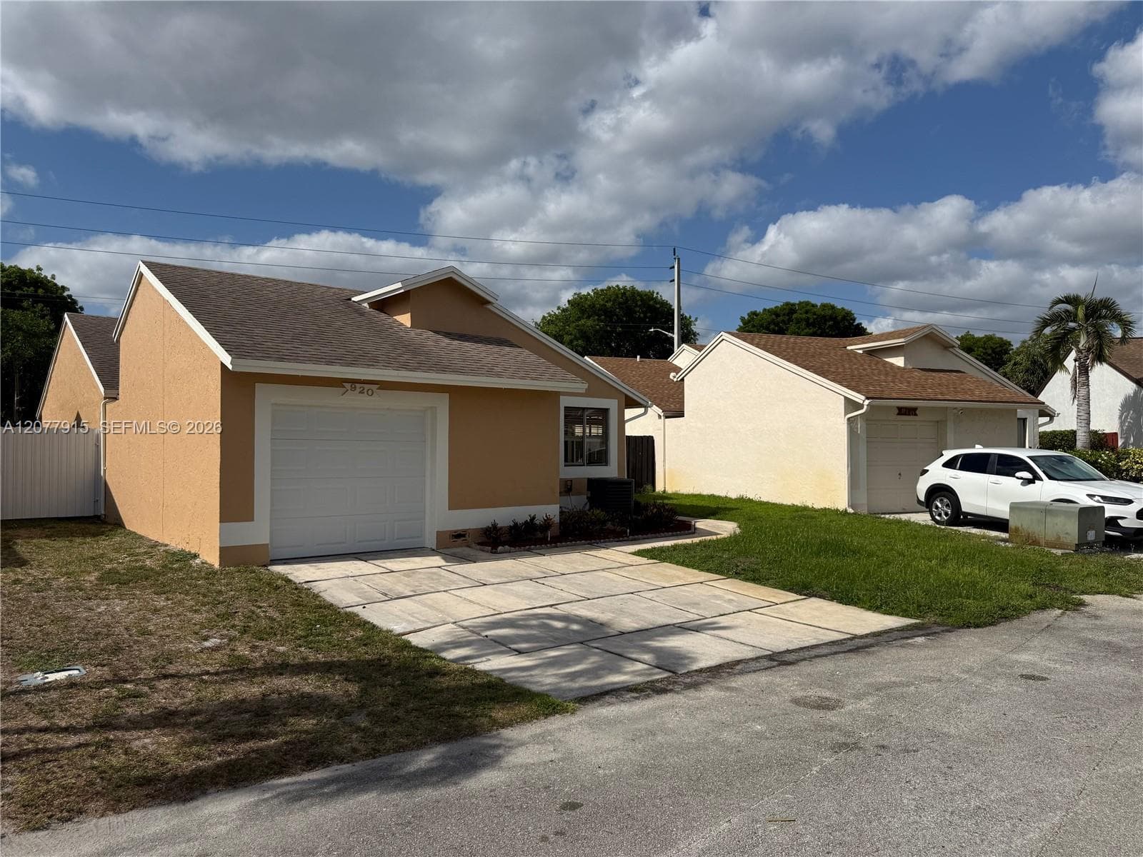 920 SW 111th Ave # 1, Pembroke Pines, FL 33025 — zdjęcie 2