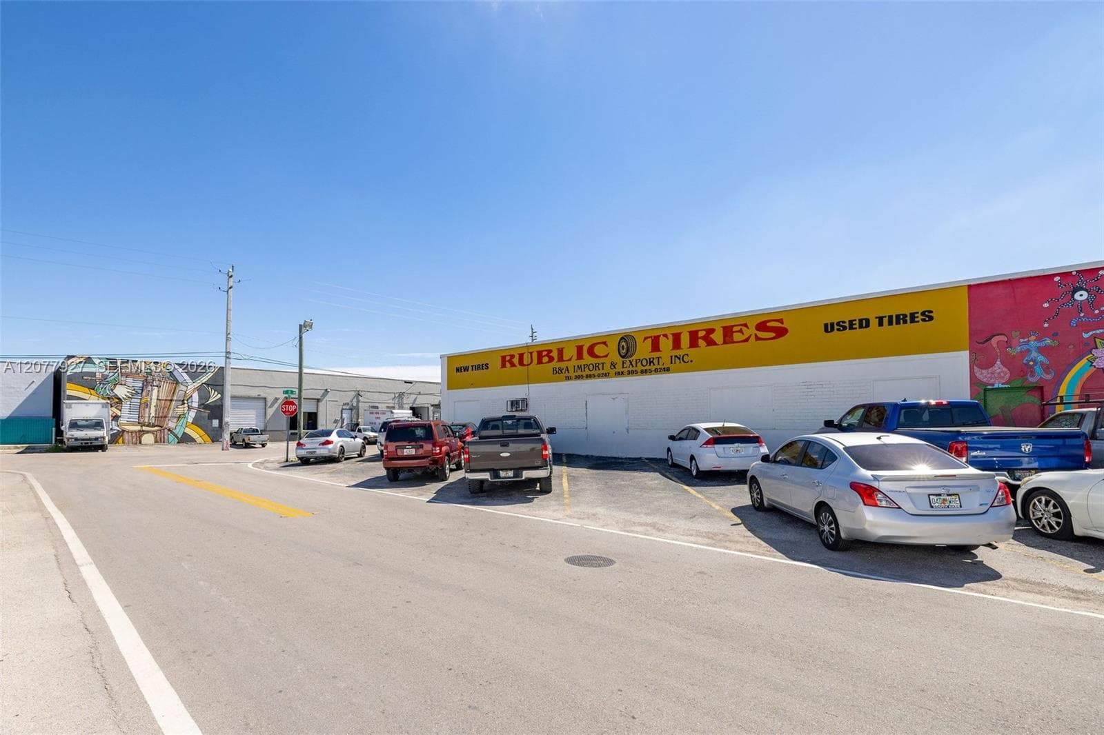 1090 E 15th St, Hialeah, FL 33010 — zdjęcie 2