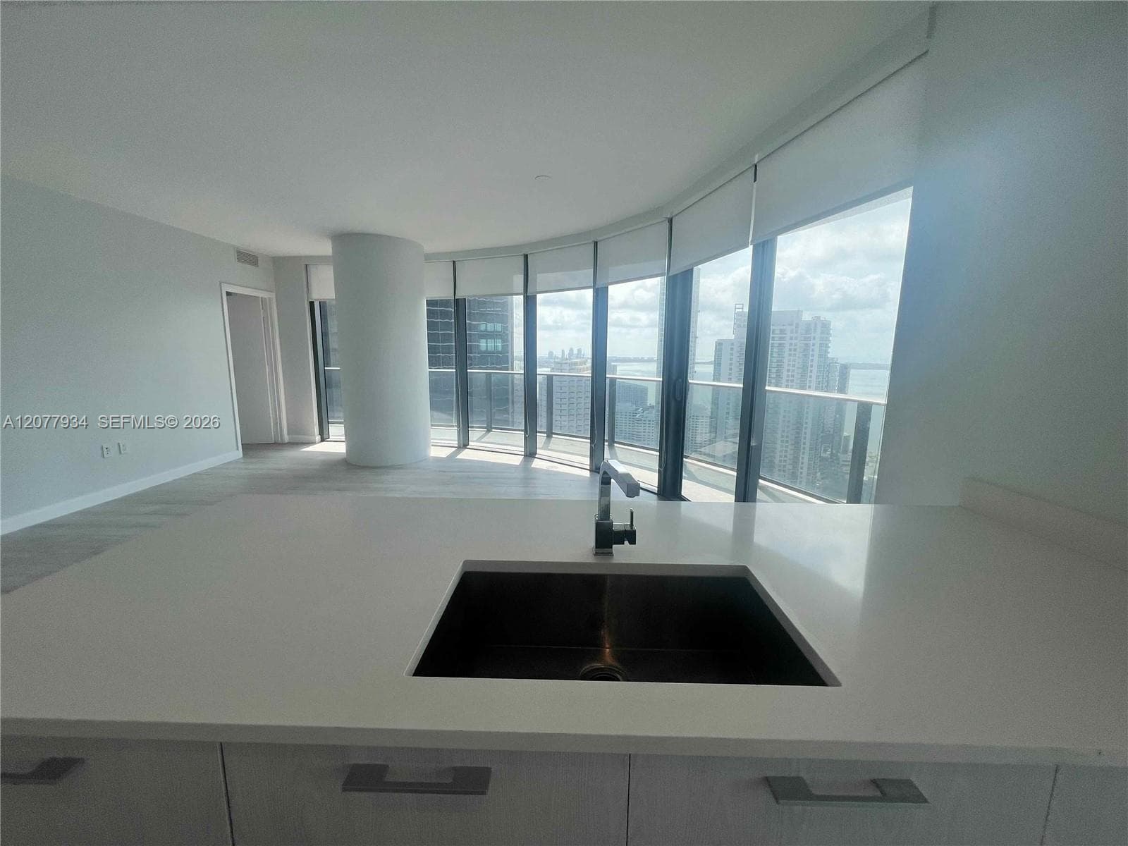 45 SW 9th St # 3703, Miami, FL 33130 — zdjęcie 2