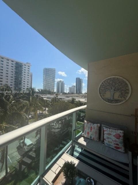 19390 Collins Ave # 510, Sunny Isles Beach, FL 33160 — zdjęcie 3